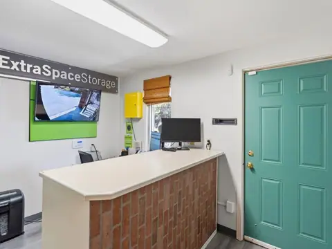 Extra Space Storage photo 2
