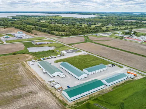 Carlyle Storage in Carlyle, IL