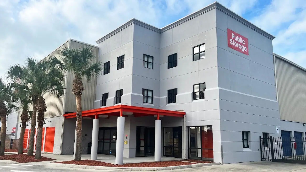 Public Storage, RV storage in Osprey