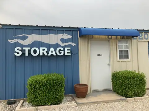 Greyhound Storage in Weatherford, TX