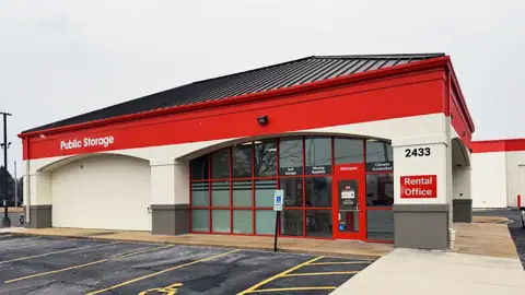 Public Storage in Naperville, IL