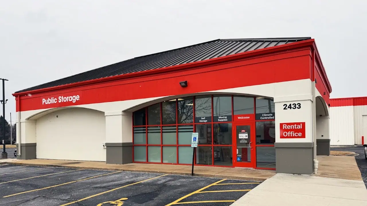 Public Storage, RV storage in Naperville