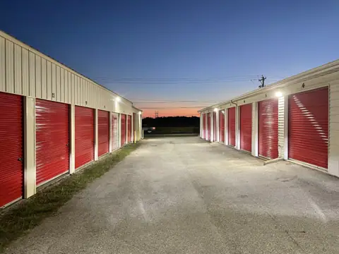 Red Barn Storage in Davenport, IA