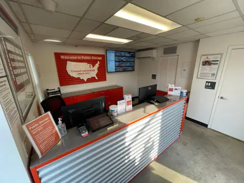 Public Storage photo 2