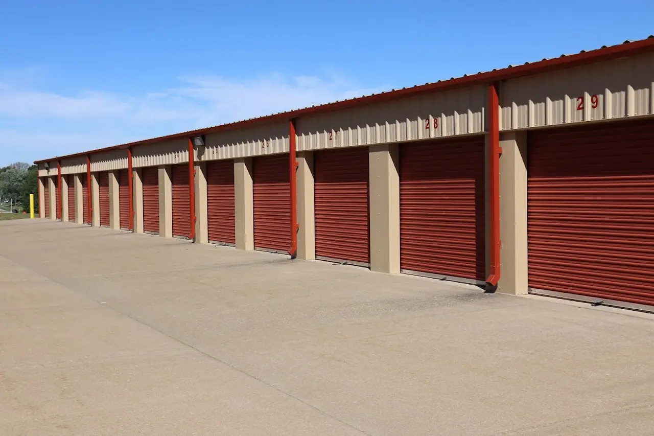 A Plus Self Storage, RV storage in Davenport