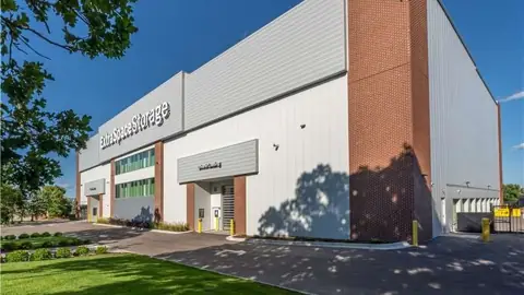 Extra Space Storage in Bloomington, MN