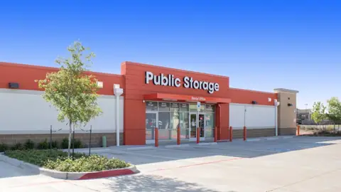 Public Storage in Arlington, TX