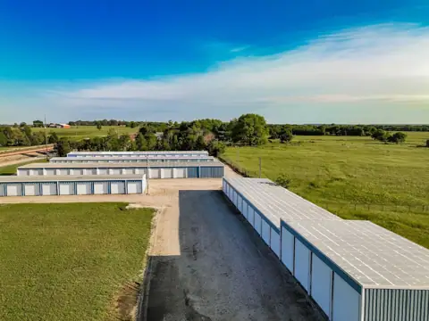 Iron Storage in Holdenville, OK