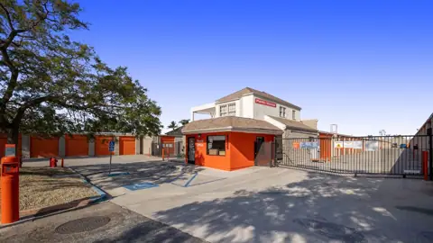Public Storage in Huntington Beach, CA