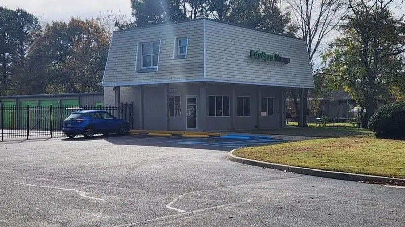 Extra Space Storage, RV storage in Chesapeake