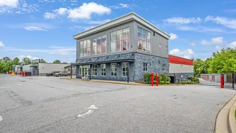 Extra Space Storage in Greenville, SC