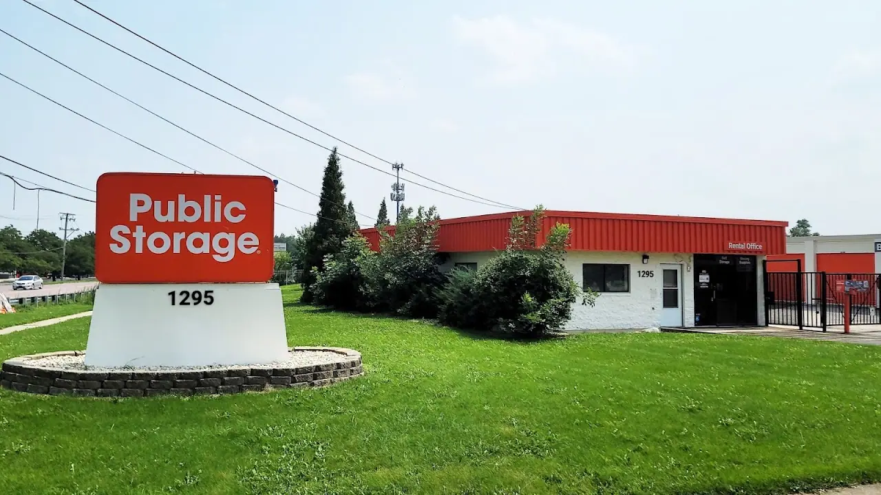 Public Storage, RV storage in Roselle