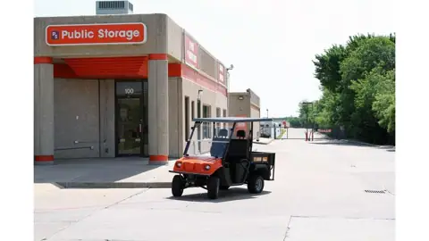 Public Storage in Irving, TX
