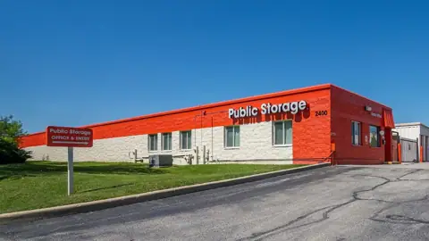 Public Storage in Schaumburg, IL