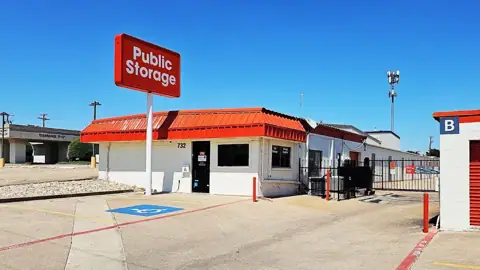 Public Storage in Duncanville, TX