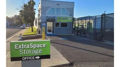 Extra Space Storage in Sacramento, CA