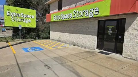 Extra Space Storage photo 2