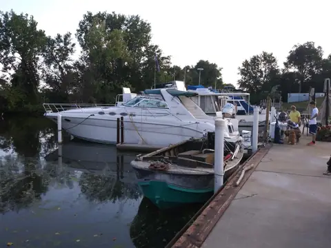 South Shore Marina Inc in Portage, IN