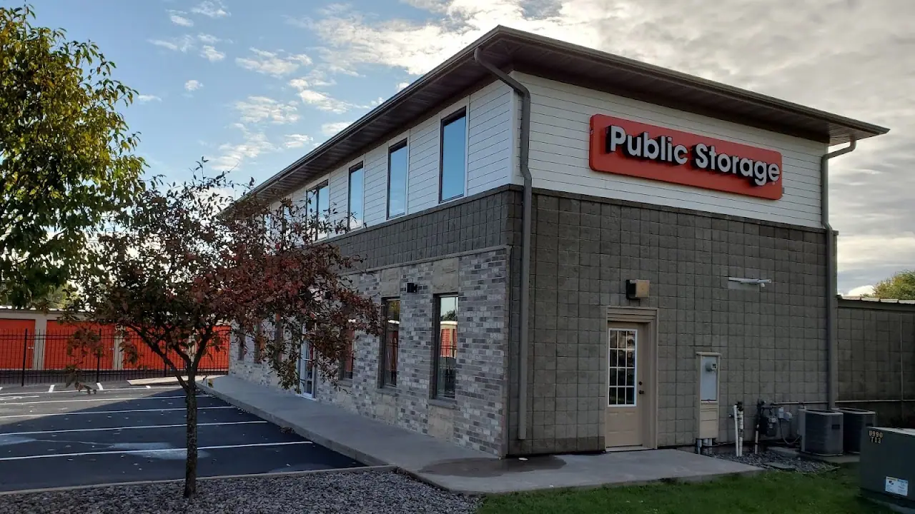 Public Storage, RV storage in Hugo