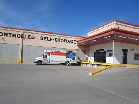 Self-Storage at U-Haul in Gilbert, AZ