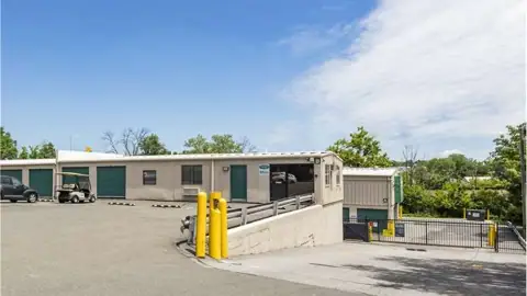 Extra Space Storage in Clifton, NJ