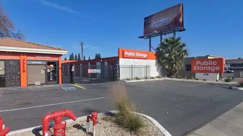Public Storage photo 2