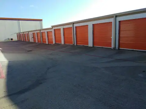 Public Storage photo 2