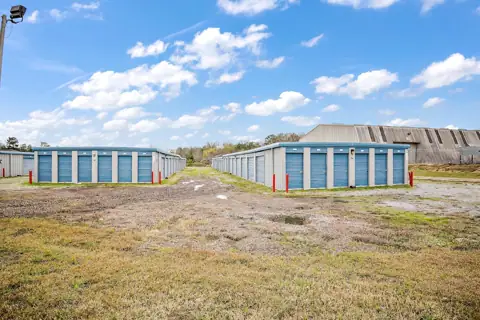 American Premier Storage photo 2