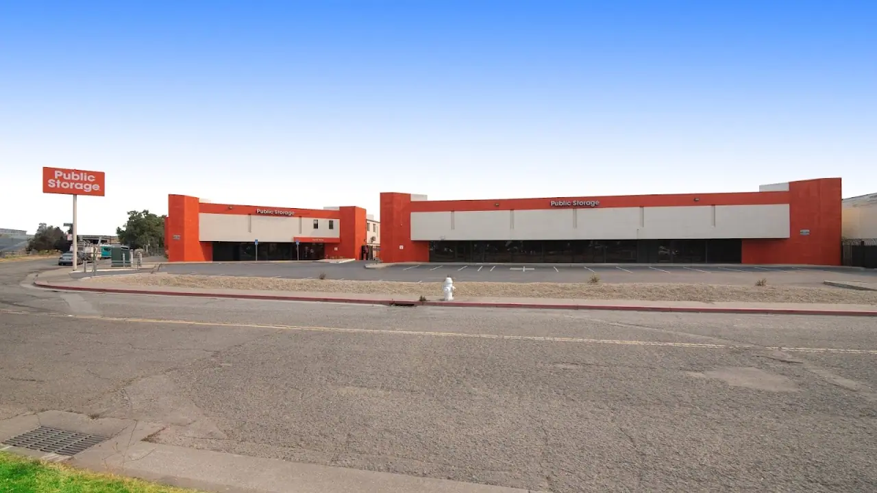 Public Storage, RV storage in Oakland