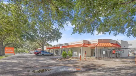 Public Storage in Altamonte Springs, FL