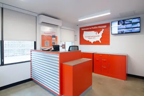 Public Storage photo 3