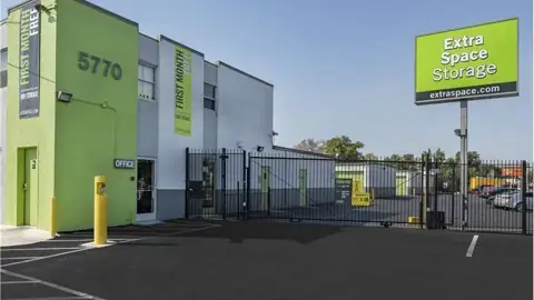 Extra Space Storage in Sacramento, CA