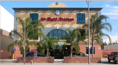 All Right Storage in Van Nuys, CA