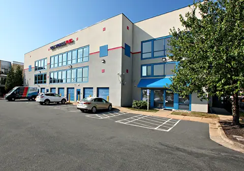 Self Storage Plus in Arlington, VA