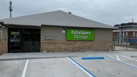 Extra Space Storage in Lakeland, FL