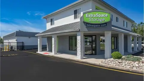 Extra Space Storage in Toms River, NJ
