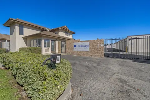 US Storage Centers in Santa Fe Springs, CA