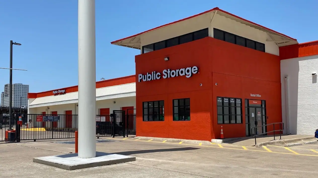 Public Storage, RV storage in Dallas