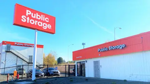 Public Storage photo 2