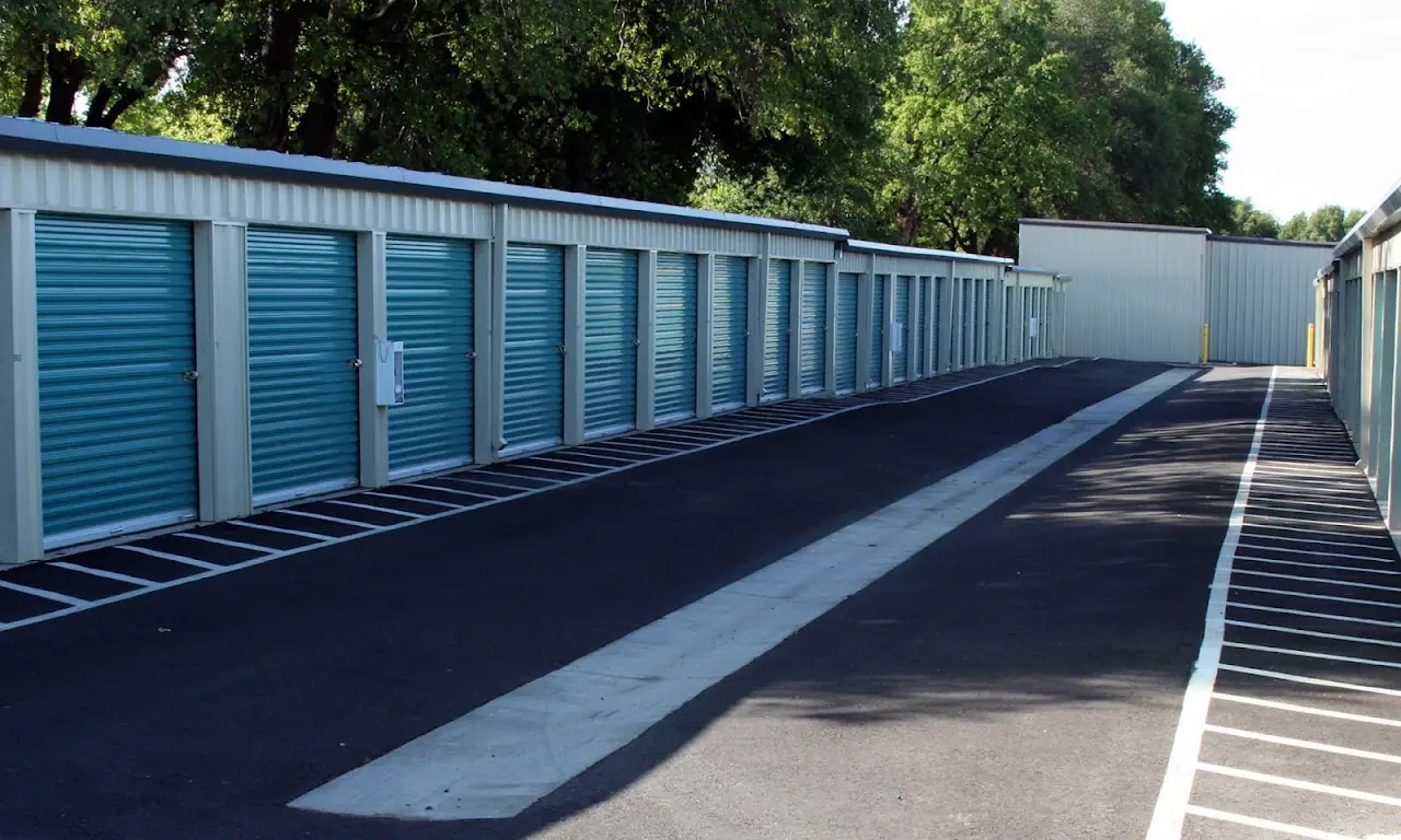 Hartnell Mini Storage, RV storage in Redding