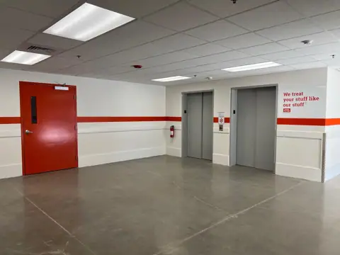 Public Storage photo 2