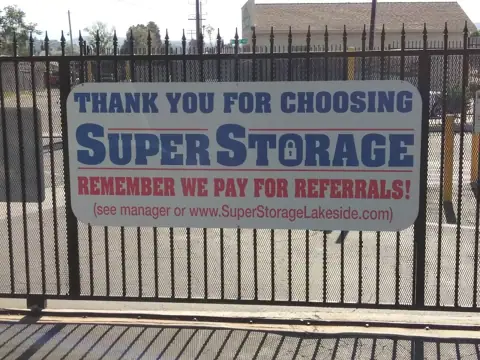 SuperStorage photo 2