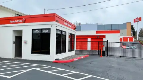Public Storage in Renton, WA