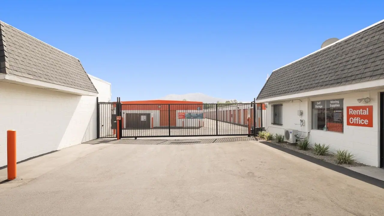 Public Storage, RV storage in Norco