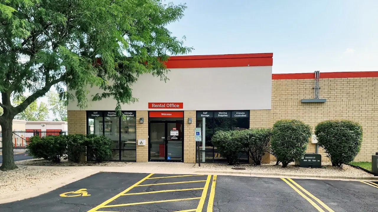 Public Storage, RV storage in Schaumburg