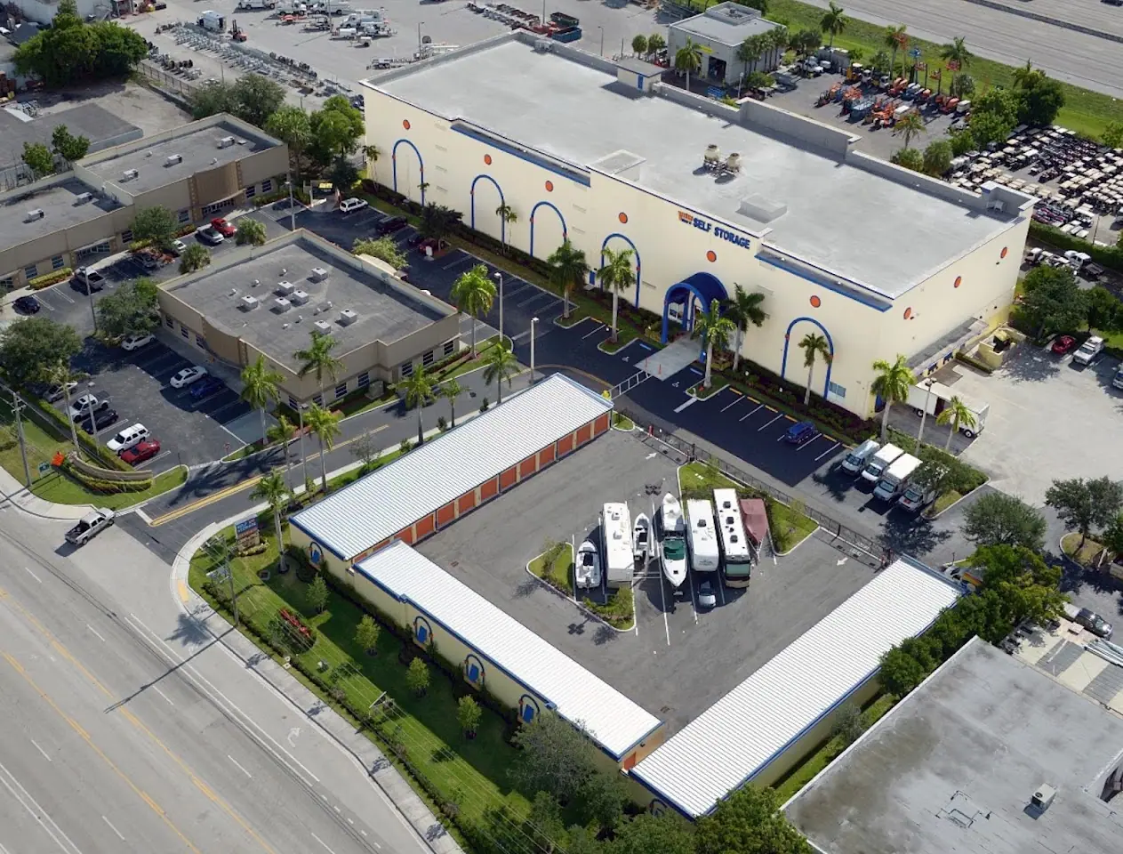 Value Store It Self Storage, RV storage in Pompano Beach