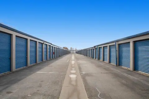 Public Storage photo 2