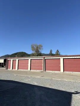Applegate Valley Self Storage in Grants Pass, OR