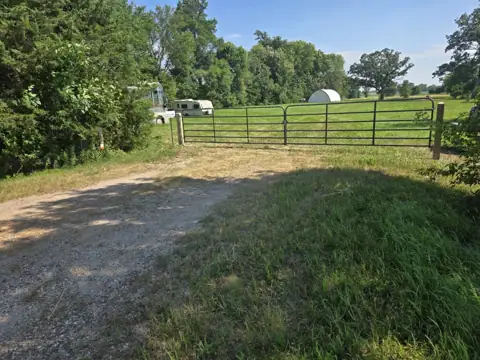 County rd 112 sw RV and boat storage in Montrose, MN