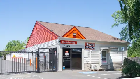 Public Storage photo 2